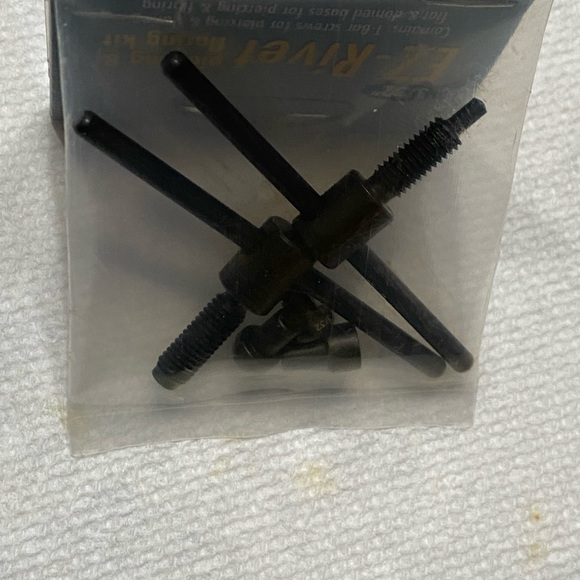 EZ-Rivet® 3/32" piercing and rivet accessory set by Bead smith - Picture 6 of 6